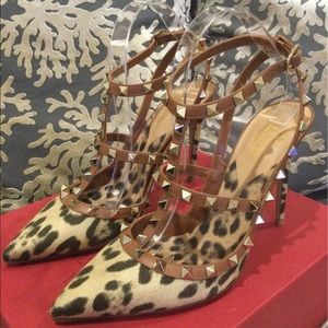 Valentino Garavino leopard heels 41